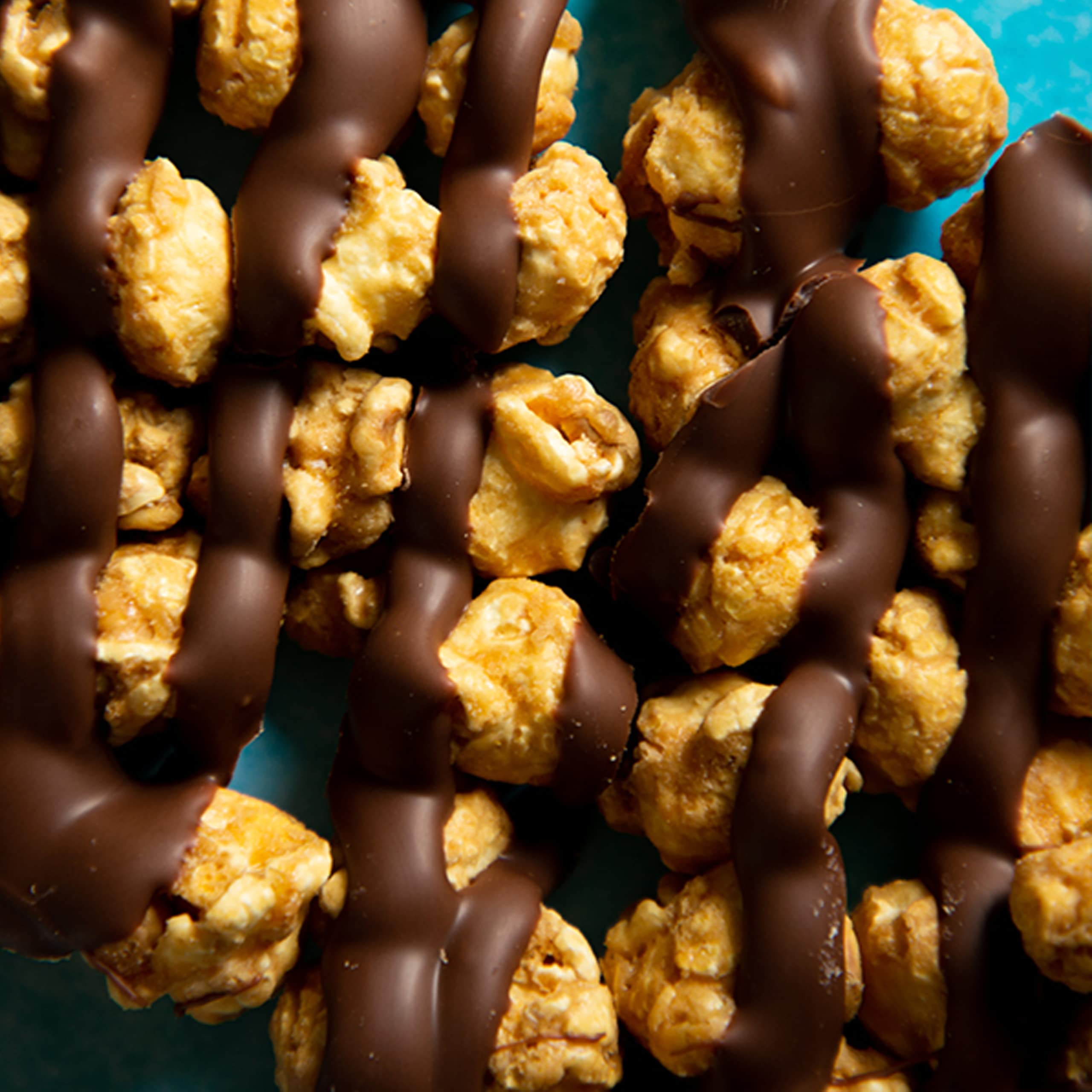 Joe & Seph's Milk Chocolate Salted Caramel Popcorn Slab - 115g | Handmade Gourmet Snack 3