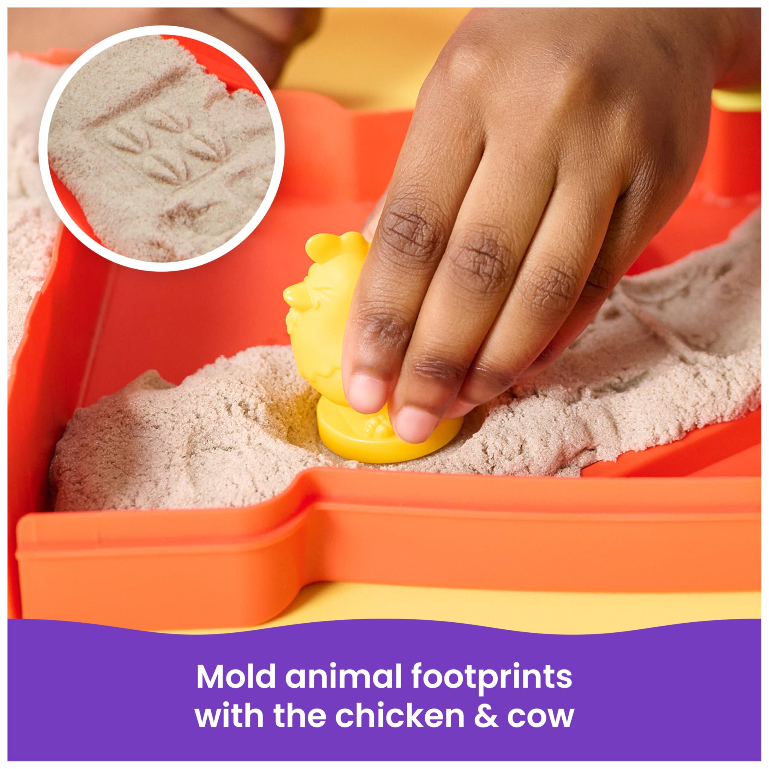 Kinetic Sand Sandy Farm Set with 340g Play Sand, 6 Tools and Moulds, Reusable Barn Storage Case 6