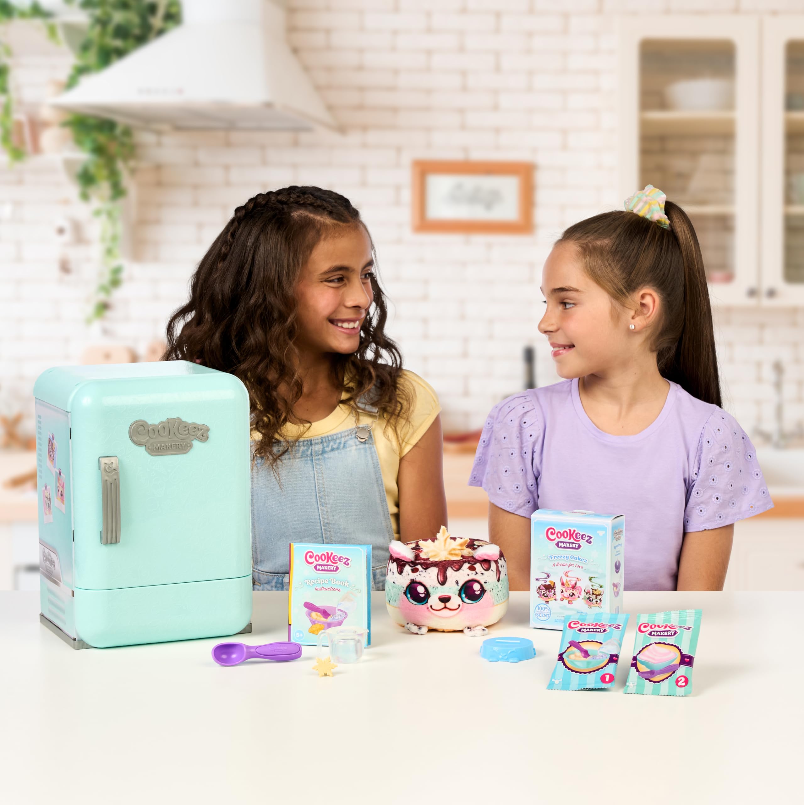 Cookeez Makery Freezy Cakez - Mix & Decorate Interactive Plush Playset for Kids 5-12 5