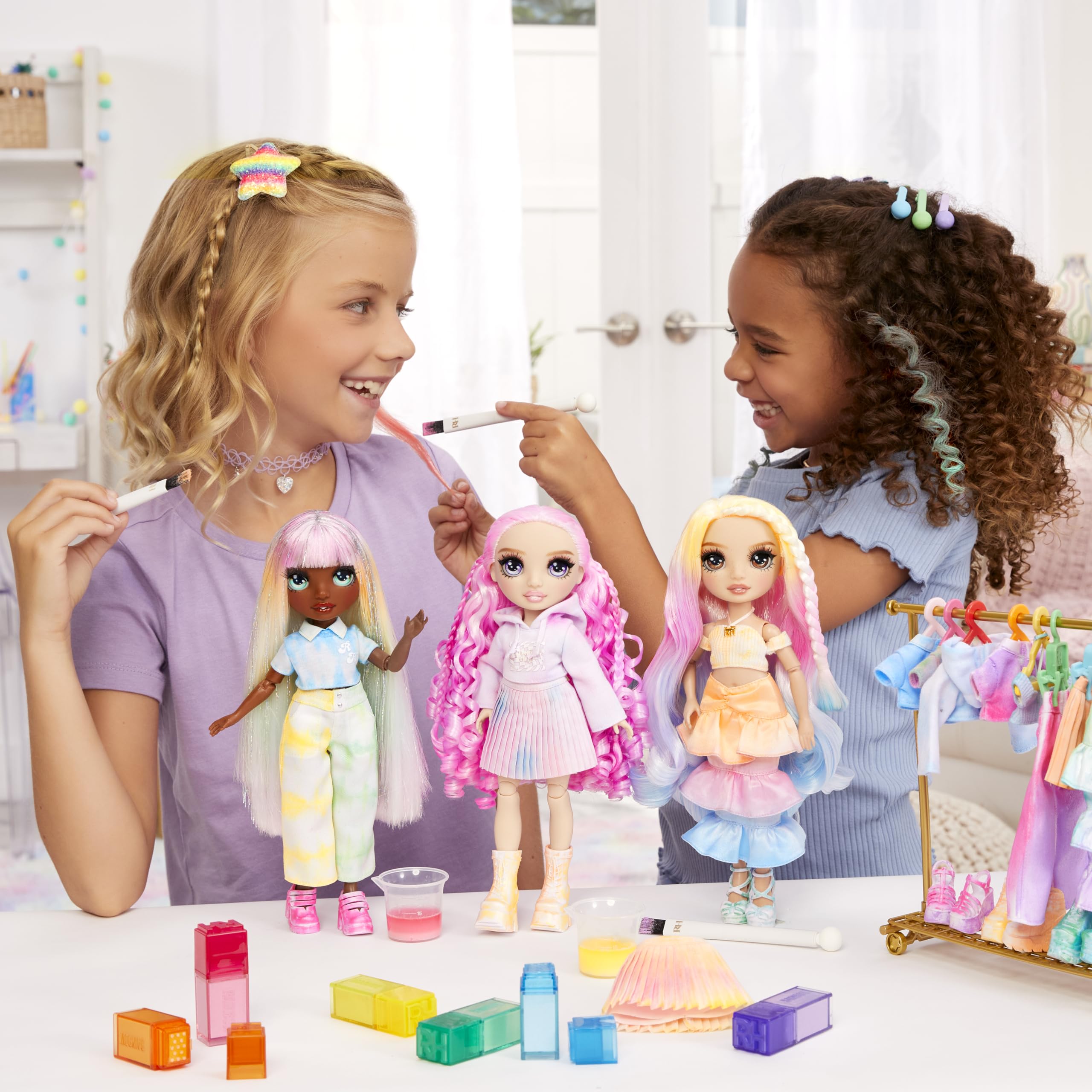 Rainbow High Watercolour & Create DIY Fashion Doll with Washable Watercolours - Kids 4-12+ 7