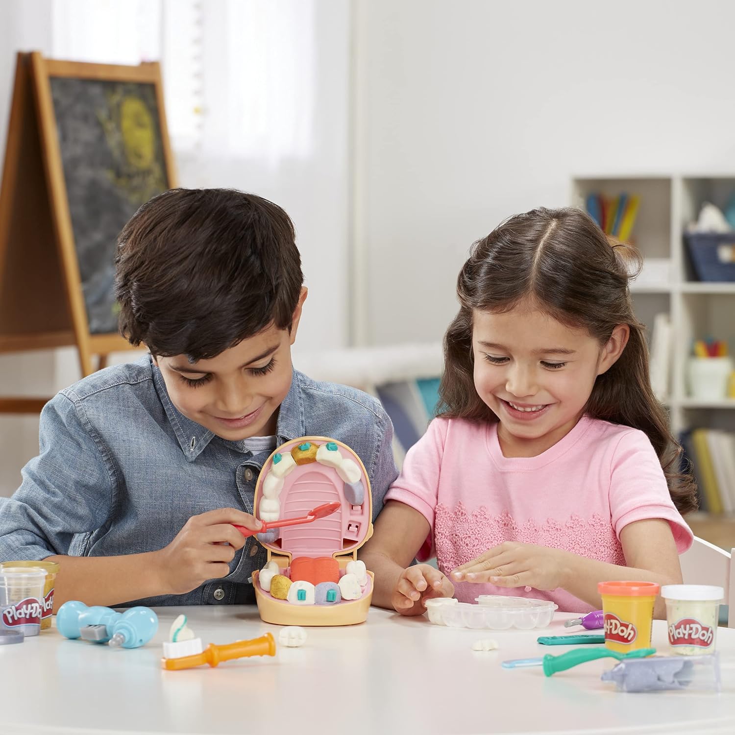 Play-Doh Drill 'n Fill Dentist - Pretend Play Dental Set for Kids 3+ 7
