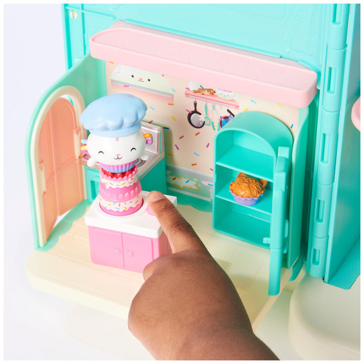 Gabby’s Dollhouse Bakey with Cakey Kitchen Playset - Spinning Cake & 2 Surprise Deliveries, Ages 3+