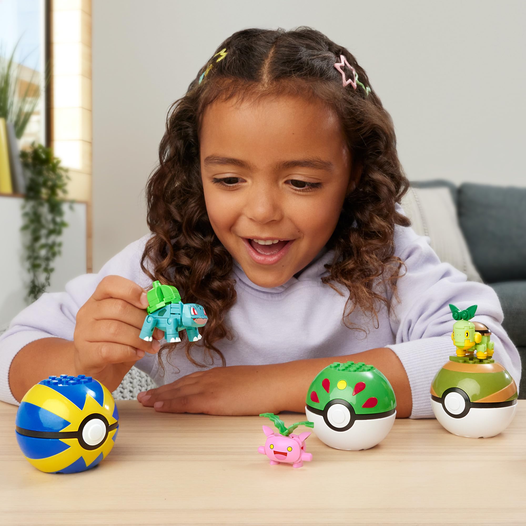 MEGA Pokémon Grass-Type Trainer Team Building Set - 118 Pieces, 4 Poseable Characters, Ages 6+ 6