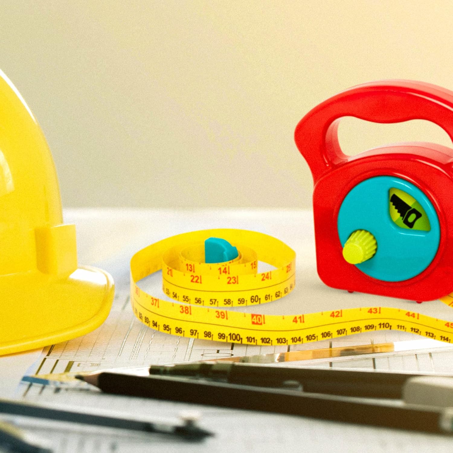Battat Big Tape Measure Toy - Working Reel & Easy-Hold Handle for Pretend Play - Ages 2+ 8