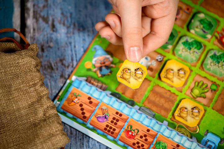 SPACE Cowboys | Garden Rush | Board Game | Ages 10+ | 2 Players | 30 Minute
