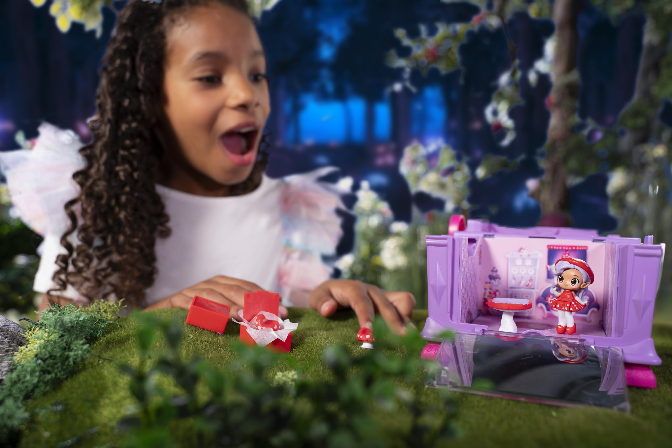 Secret Findees Magic Mailbox - 10+ Surprise Reveals & Mini Playset - Ages 4+ 53