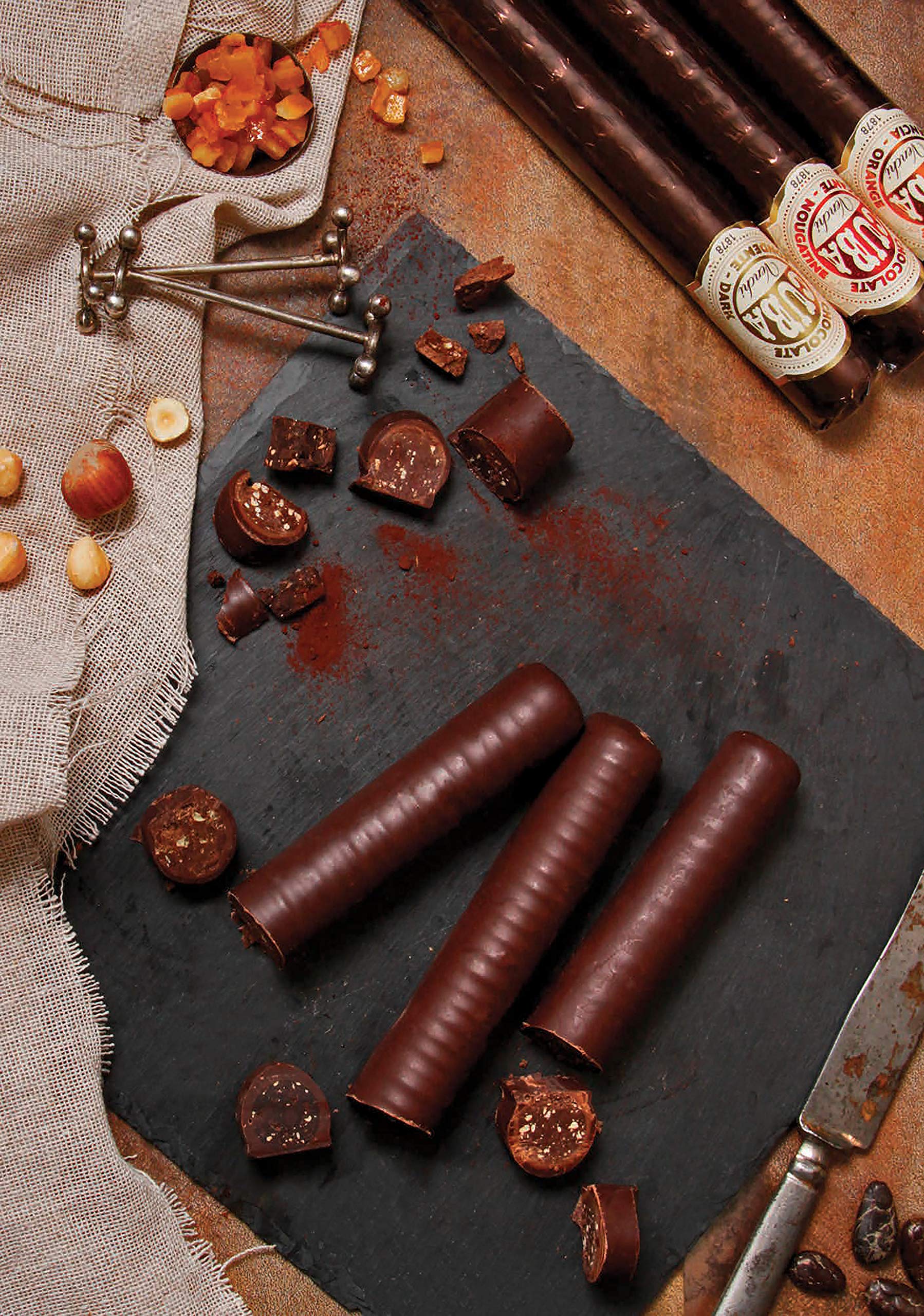 Venchi Dark Chocolate Cigar with Orange Truffle Filling 100g 3