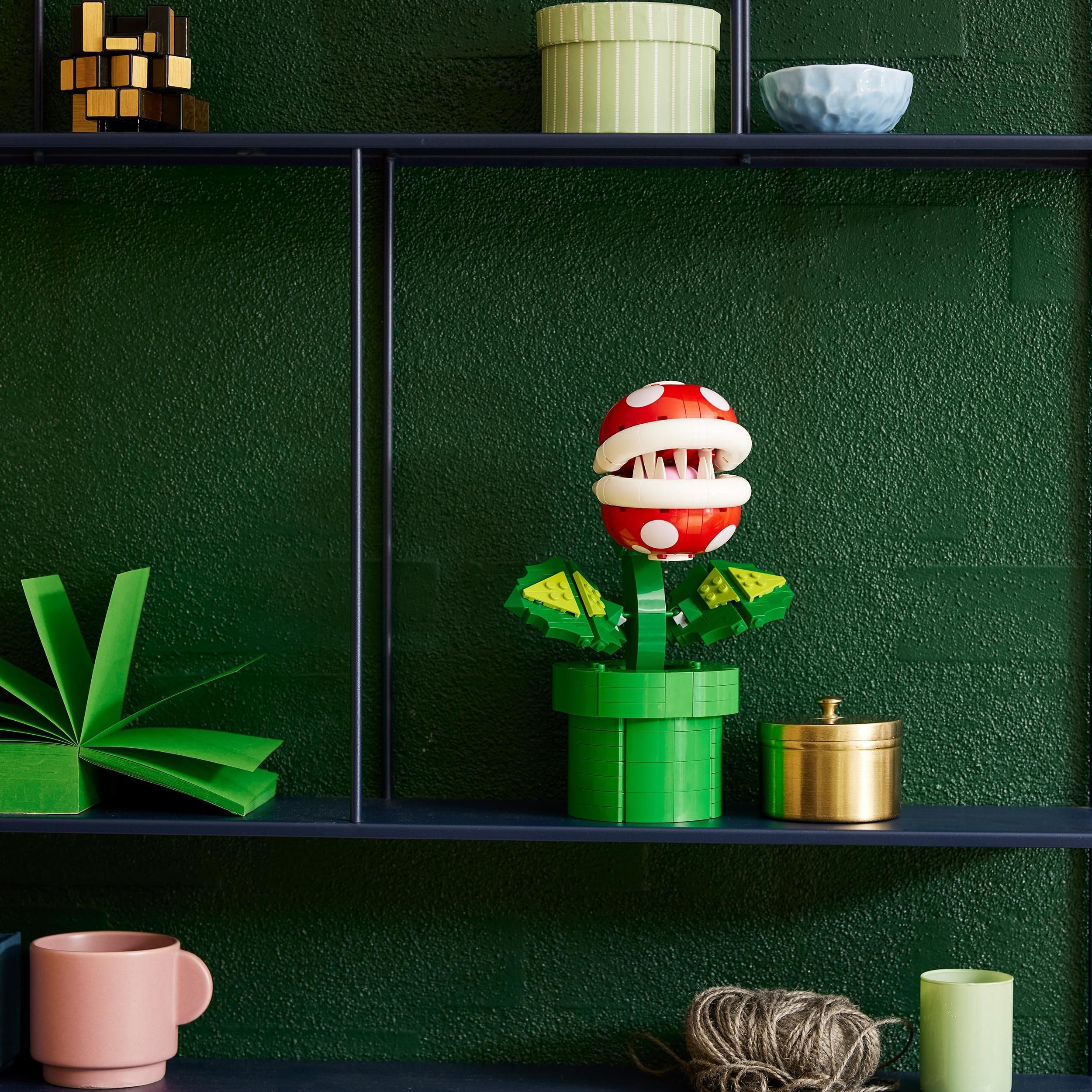 LEGO Super Mario Piranha Plant Building Set 71426 - 540 Pieces | Posable Figure 3