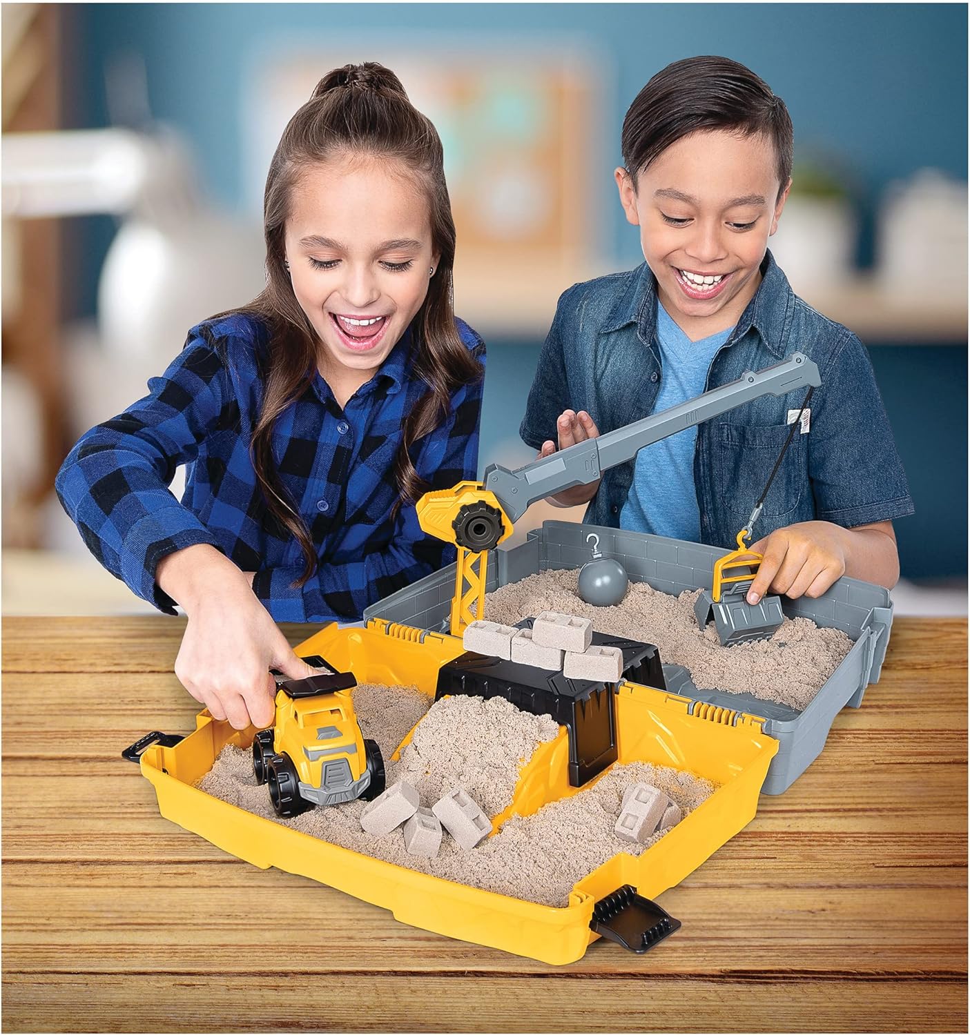 Kinetic Sand Construction Site Playset - Working Crane & Dumper Truck for Kids 3+ 2