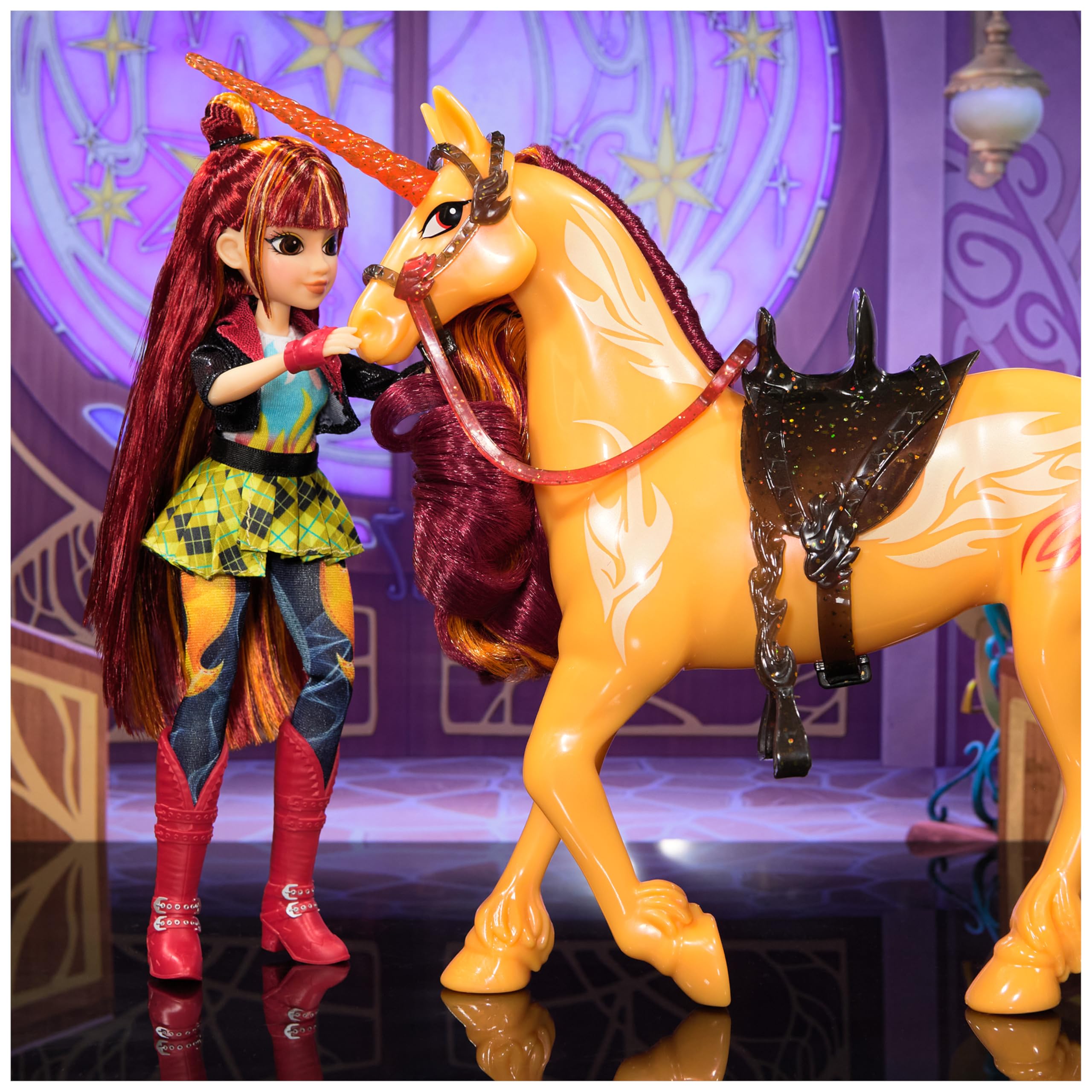 Unicorn Academy Valentina Doll - 24 cm Fashion Doll with Mirror & 5 Outfits 8