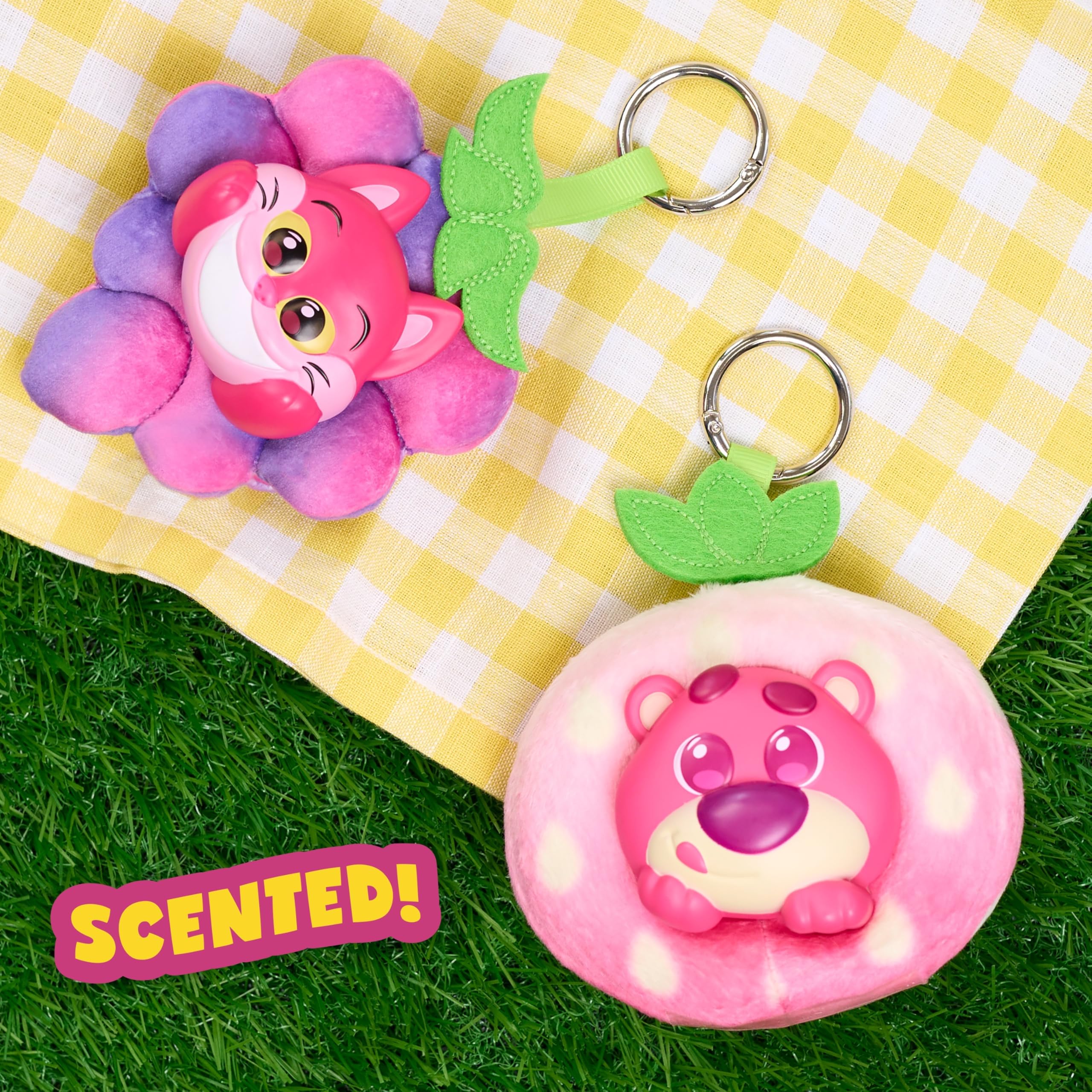Just Play HAPPY HAUL Disney Scents of Style Clip-On Blind Box Plush | 11 cm | Ages 8+
