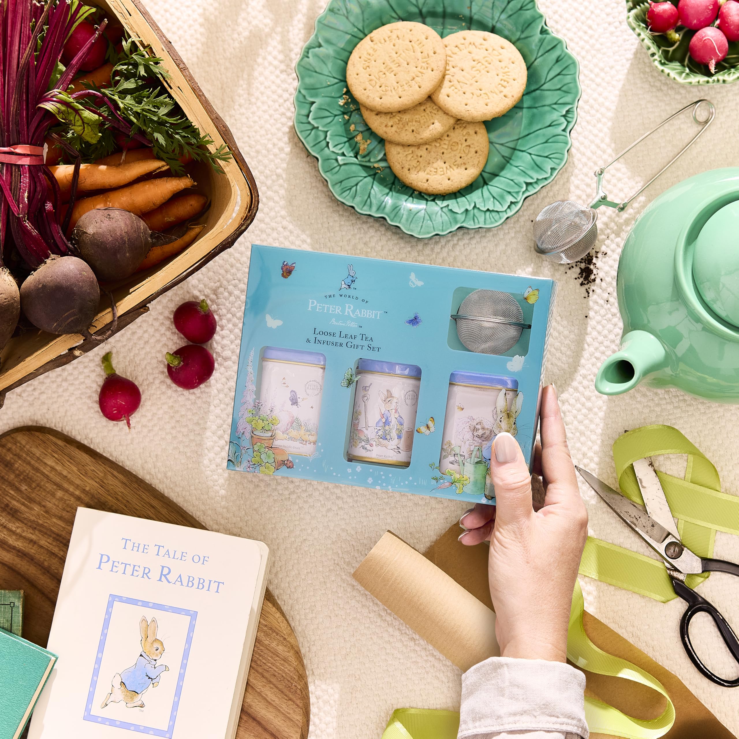 New English Teas Peter Rabbit Loose Leaf Tea & Infuser Gift Set | 3 Tins | Medium Caffeine