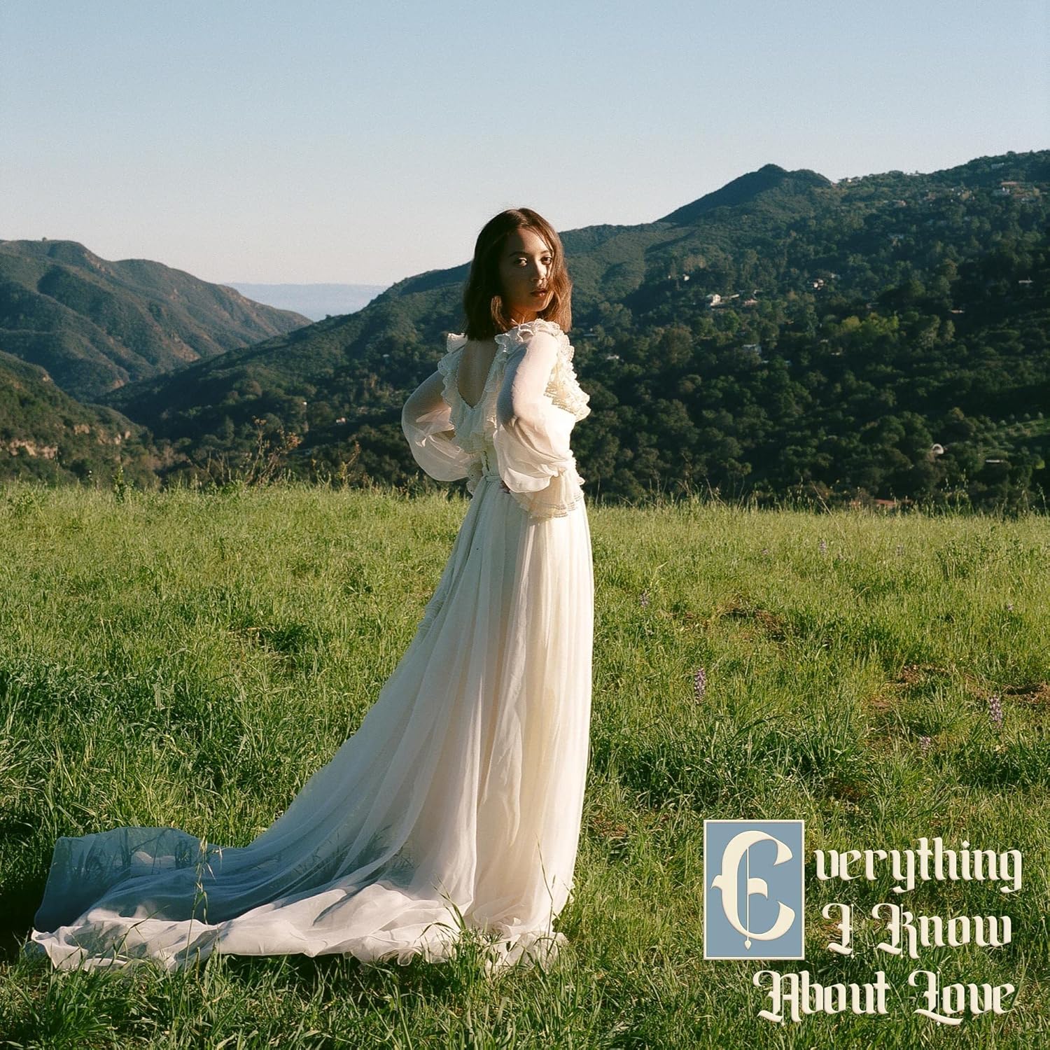 Laufey - Everything I Know About Love [Audio CD] 1