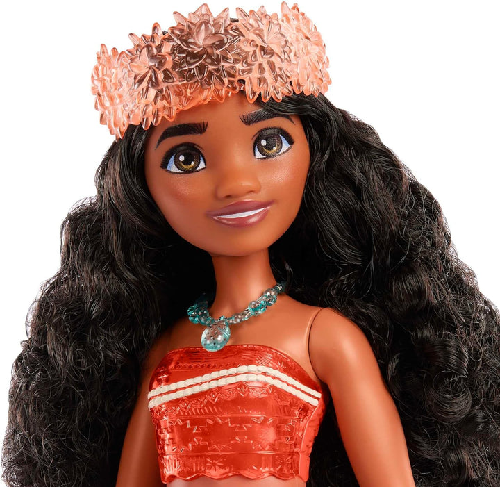 Disney Princess Toys, Moana Posable Fashion Doll with Sparkling Clothing and Accessories